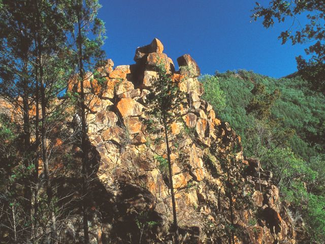 Rats Castle—a distinctive granite outcrop—is a feature of the Burrows Waterhole to Rats Castle track.