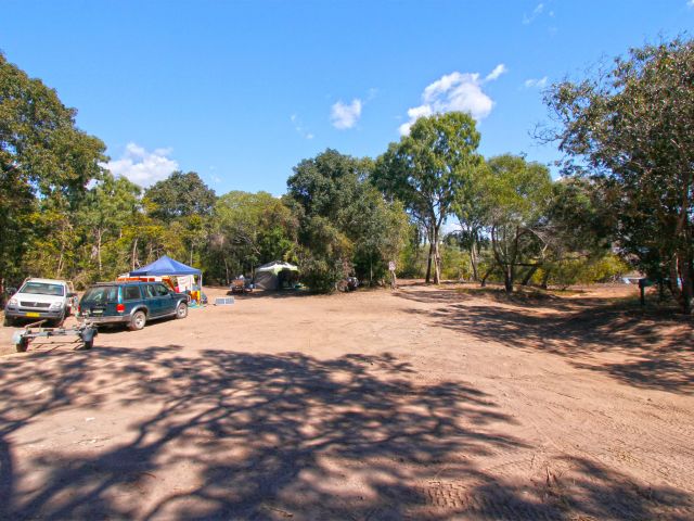 Camp sites are set in open and exposed areas of low eucalypt woodland.