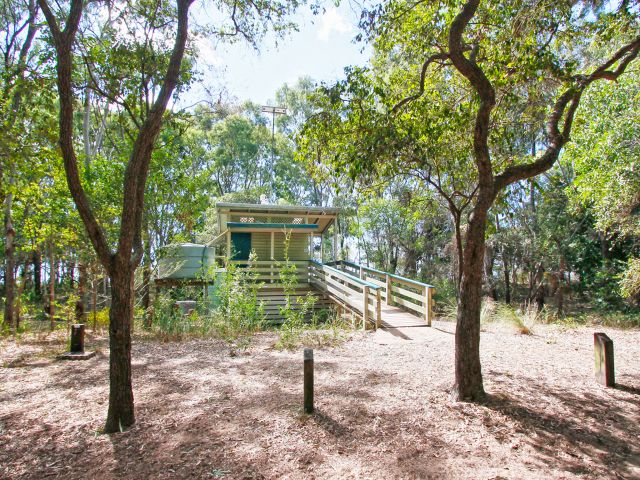 There's a non-flush toilet at Eurimbula Creek camping area.