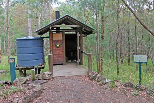 Toilet facilities at Thilba Thalba walkers’ camp.
