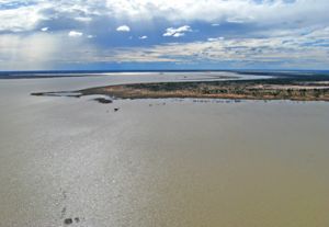 Usually only the main lakes in the park contain water, but in exceptionally wet years the lakes join to form a continuous body of water from north to south. 