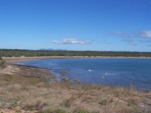 Image of the dunes at Turtle Street which you can camp behind.