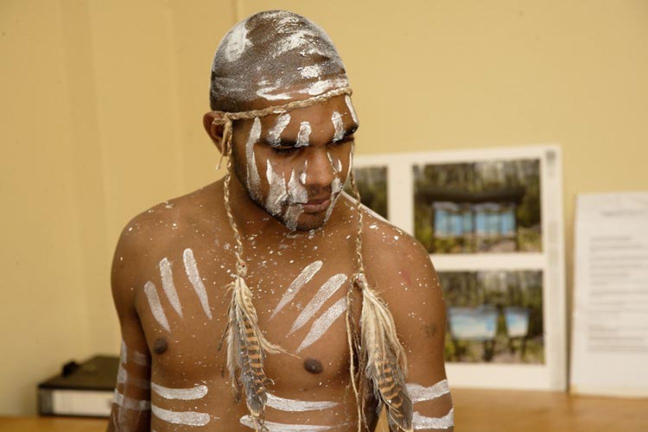 Butchulla dancer preparing for ceremony.