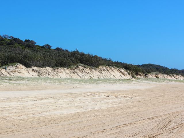 Sheltered behind the foredunes at One Tree Rocks, this is a very popular spot on Eastern Beach!