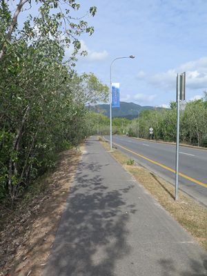 Image of Cairns Regional Council walking pathway on Roberts Road, leading from the council boat ramp car park to the start of Earl Hill walking tracks on Flagship Drive. 