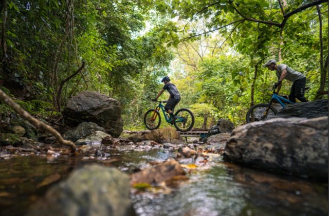 Photo showing two mountain bikers on the Smithfield Mountain Bike Park Trail