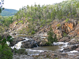 Nundubbermere Falls after good rain. 