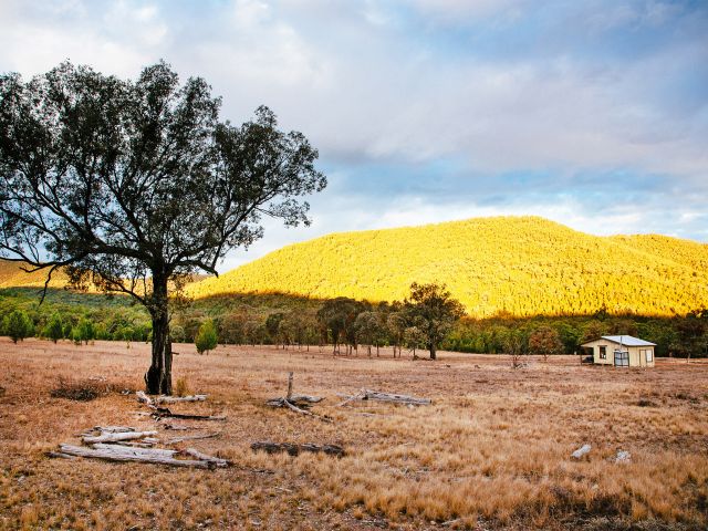 Enjoy beautiful views of Sundown National Park on the Western circuit.