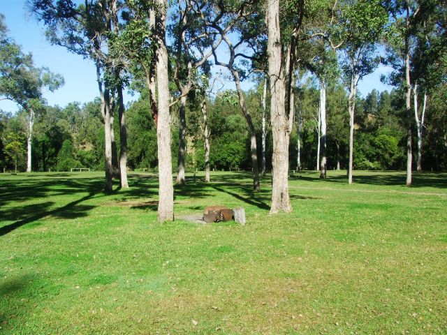 Enjoy campfire cooking using fire rings provided at Amamoor Creek camping area. Pack your own clean firewood. 