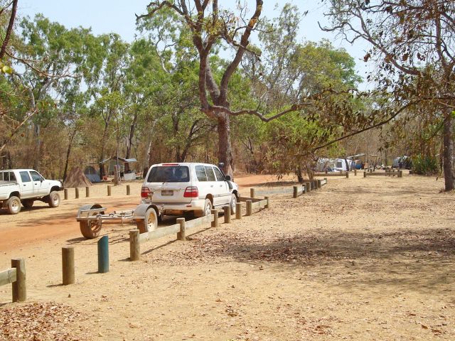 Kalpowar Crossing camping area has great facilities and is popular with visitors.