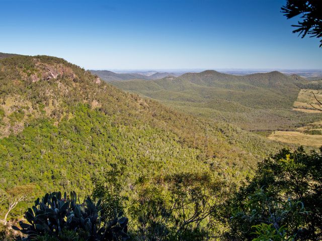 The Cherry Plain to Burtons Well track has a number of viewpoints including the Cherry Plain lookout.
