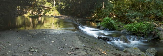 Photo of Stoney Creek causeway on the Garndal Garndal weir track