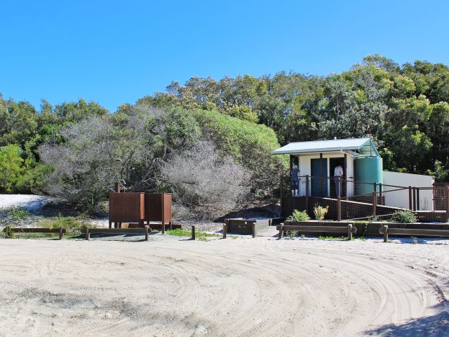 There's toilets and a cold shower.