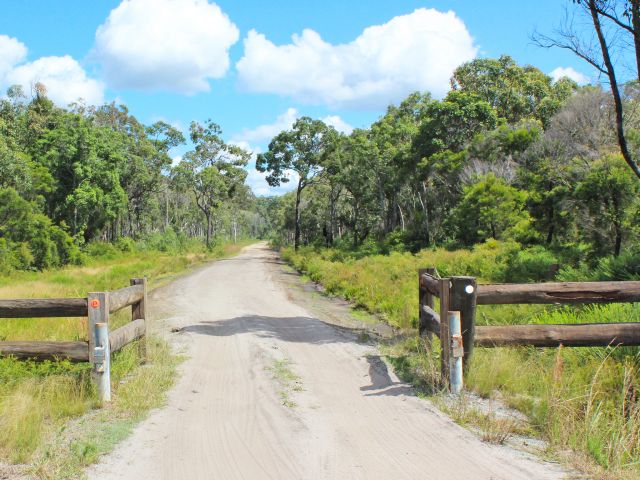 The track will also take you to the Poverty Creek camping area.