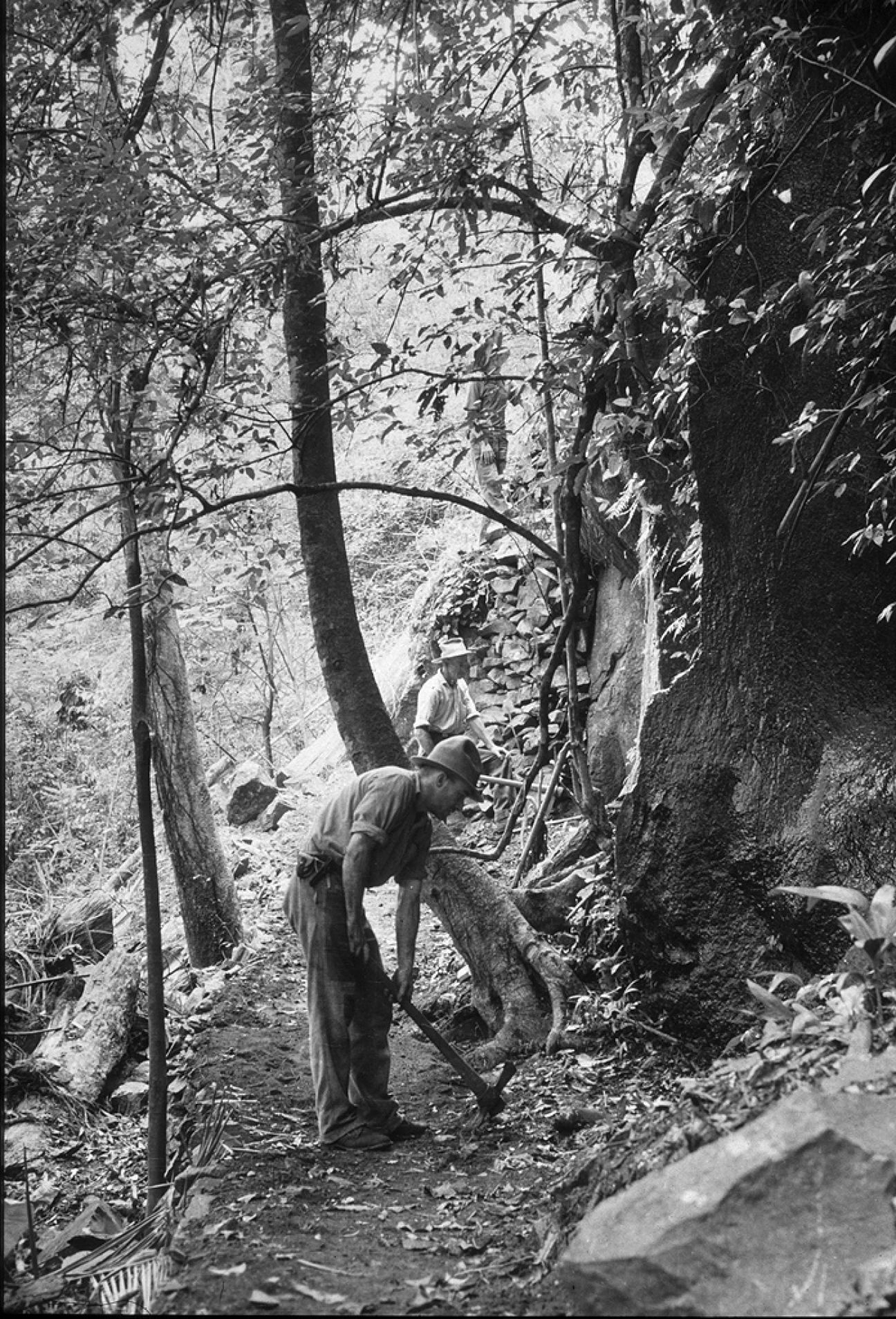 With the use of government relief workers during the Depression, groups of up to 40 and 50 men were employed to build much of the track system. 