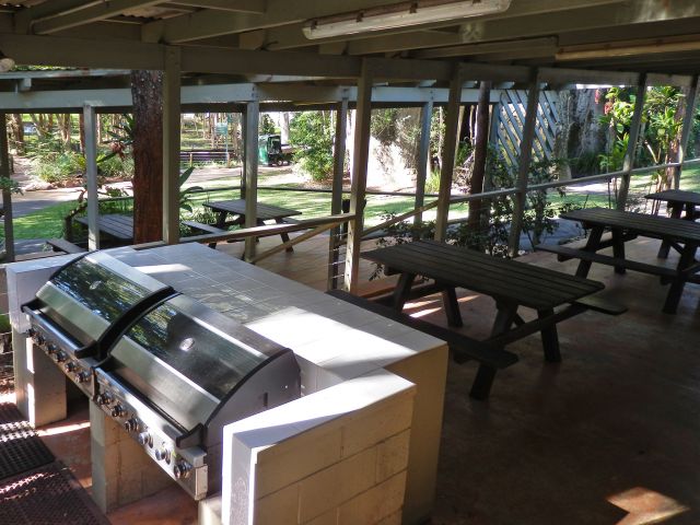 Sheltered picnic tables and barbeques are available for visitors who want to bring their own lunch.