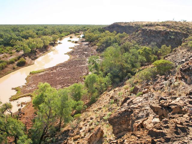Visit Janets Leap for a bird's-eye view of the Diamantina River passing through a narrow gap in the ranges.