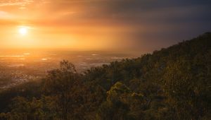 Catch a stunning sunset over Rockhampton from the Nurim circuit elevated boardwalk.